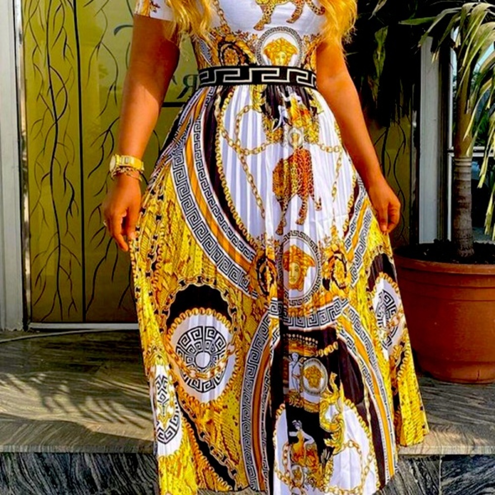Short Sleeve Pleated Dress
